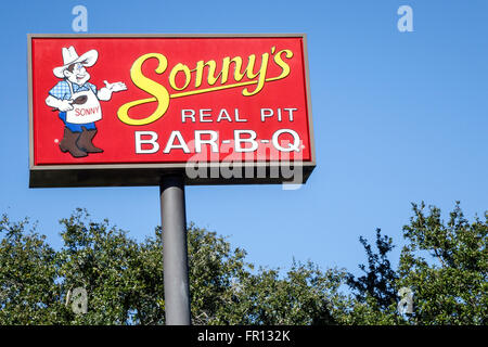 Tampa Florida, Sonny's Real Pit Bar-B-Q, barbecue, barbecue, restaurant restaurants restauration café cafés, panneau, FL160211033 Banque D'Images