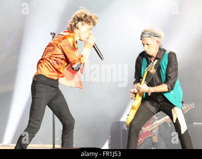 Rolling Stones Mick Jagger, Keith Richards Buffalo 7/11/2015 photo Michael Brito Banque D'Images