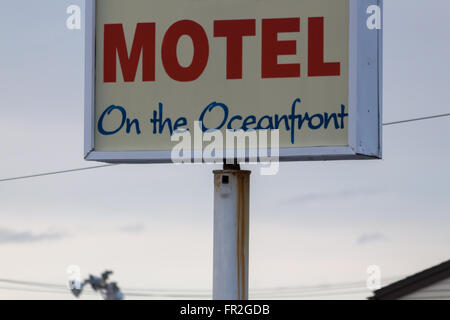 Motel signe sur l'Oceanfront Banque D'Images