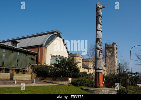 Horniman Museum et le mât totémique Banque D'Images