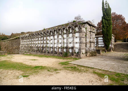 Ancien cimetière dans le Parque de San Domingos de Bonaval. Santiago de Compostela. Banque D'Images