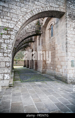 Santa María la Real Colegiata n Sar. Style roman siècle XII. Santiago de Compostela. Banque D'Images