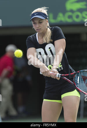 Key Biscayne, Floride, USA. Mar 21, 2016. Key Biscayne, Floride - le 21 mars : Sabine Lisicki (GER) pratiques avant le 2016 à l'Open de Miami Crandon Park Tennis Center de Key Biscayne en Floride. Crédit : Patron photographe Andrew Andrew Patron/Zuma/Patron © Andrew fil fil ZUMA/Alamy Live News Banque D'Images