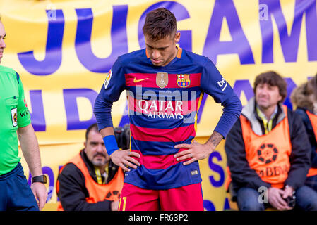 VILLARREAL, ESPAGNE - 20 mars : Neymar joue à la correspondance entre la Liga Villarreal CF et le FC Barcelone au Stade El Madrigal le 20 mars 2016 à Villarreal, Espagne. Banque D'Images