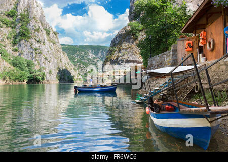République de Macédoine, Saraj, le lac et le canyon de Matka, alimenté par la rivière Treska Banque D'Images