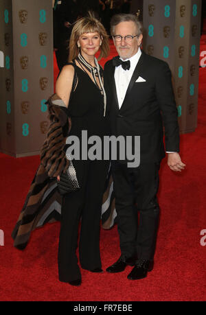 14 février 2016 - Kate Capshaw et Steven Spielberg fréquentant EE British Academy Film Awards 2016 au Royal Opera House, Covent Banque D'Images