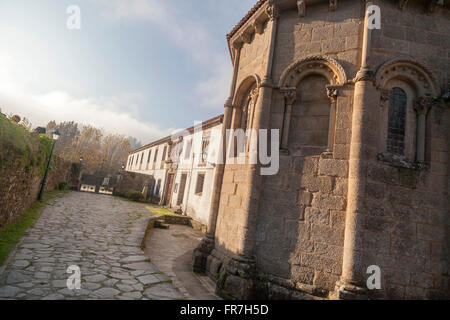 Santa María la Real Colegiata n Sar. Style roman siècle XII. Santiago de Compostela. Banque D'Images