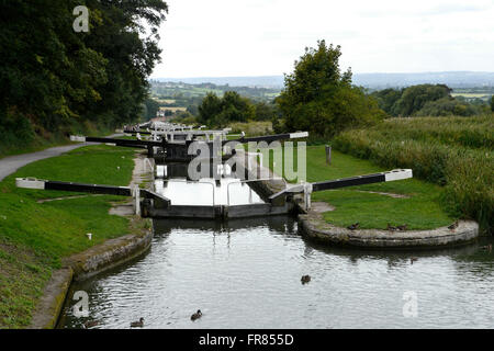 Kennet and Avon Canal,Caen Hill Locks vue du dessus étang de retenue. Devizes, Wiltshire, Angleterre Banque D'Images