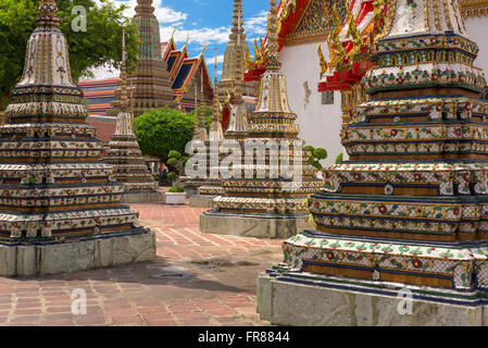 Jardins du Temple de Wat Pho à Bangkok, Thaïlande. Banque D'Images