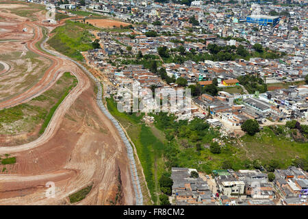 Œuvres de l'urbanisation dans le Jardim Sao Francisco - près de l'Avenue Peach Jacu Banque D'Images