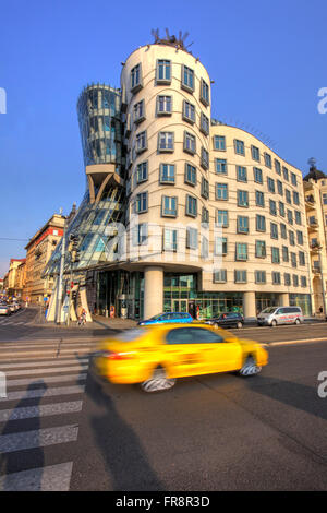 Maison dansante de Frank Gehry, Prague, République Tchèque Banque D'Images