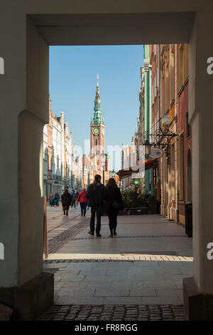 Après-midi à Golden Gate (Zlota Brama) dans la vieille ville de Gdansk, Pologne. Banque D'Images