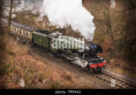 The Flying Scotsman voyageant entre Grosmont Goathland et sur le patrimoine North Yorkshire Moors railway. Banque D'Images