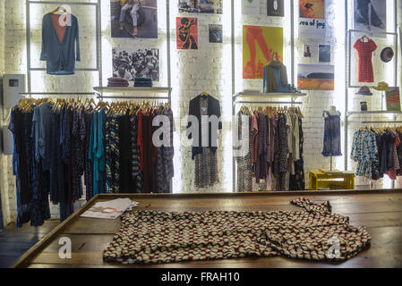 Vue de l'intérieur d'un magasin à mall à Leblon Banque D'Images