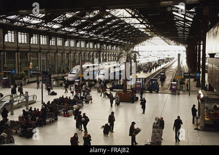 Vue supérieure du terminal ferroviaire à Paris - Gare de Lyon Banque D'Images