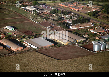 Vue aérienne de la zone industrielle de la ville Banque D'Images