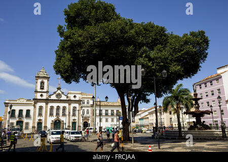 Sanctuaire de Jésus - également connu sous le nom de Praca 15 Novembre - Église de Santo Domingo à l'arrière-plan Banque D'Images