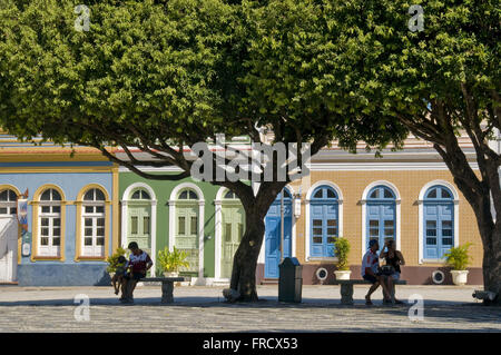 Les maisons historiques de la Praça Sao Sebastiao - centre historique de la ville de Manaus Banque D'Images