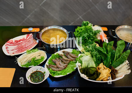 Hot Pot chinois dans un restaurant à Beijing, Chine Banque D'Images