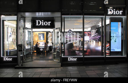 Japon, Tokyo, Omotesando, Dior boutique, shopping, Banque D'Images