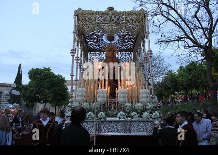 Andalousie, Espagne - 20/04/2011 - Espagne / Andalousie / Jerez de la Frontera - statues religieuses Processions,pendant le saint nous Banque D'Images