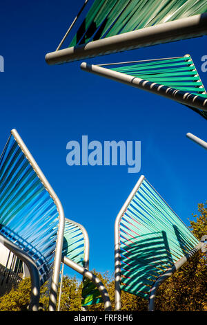 Sculpture dans le quartier Diagonal Mar, Barcelone, Catalogne, Espagne Banque D'Images