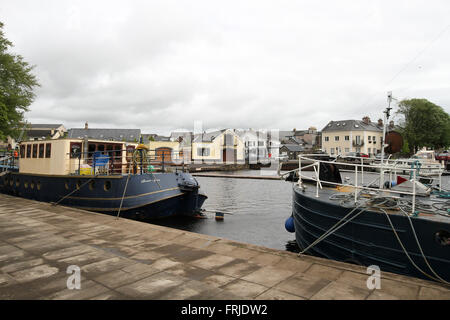 Bateaux amarrés au port de Carrick on Shannon, Irlande, Comté de Leitrim. Banque D'Images