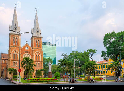 Cathédrale Basilique Notre-Dame de Saigon, Ho Chi Minh City, Vietnam Banque D'Images