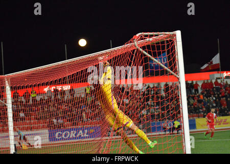 Gibraltar. 23 mars 2016. Gibraltar 0-0 Lichtenstein, Victoria Stadium, Gibraltar. Match international amical. Crédit : Stephen Ignacio/Alamy Live News Banque D'Images