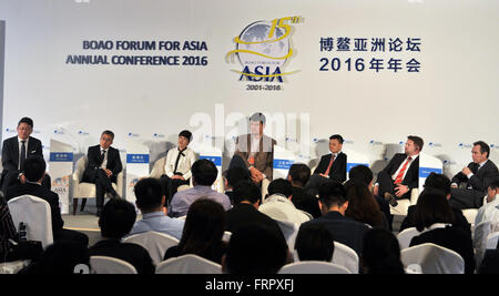 La Chine, la province de Hainan. Mar 23, 2016. La session 'Industrie : embrassant la Décennie d'Or' est tenue pendant le Forum de Boao pour l'Asie (BFA) Conférence annuelle dans le sud de la Chine, province de Hainan, le 23 mars 2016. Crédit : Yang Guanyu/Xinhua/Alamy Live News Banque D'Images