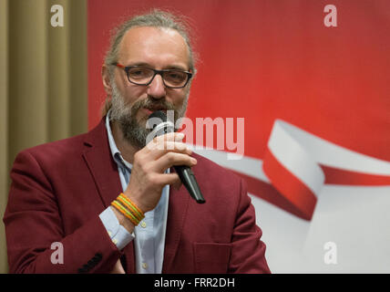 Kielce, Pologne. Mar 23, 2016. Une rencontre avec Mateusz Kijowski, le fondateur du Comité pour la défense de la démocratie en Pologne, l'un des principaux pouvoirs de résistance qui se dresse contre l'actuel gouvernement de droite à Kielce, Pologne. Credit : Dominika Zarzycka/Alamy Live News Banque D'Images