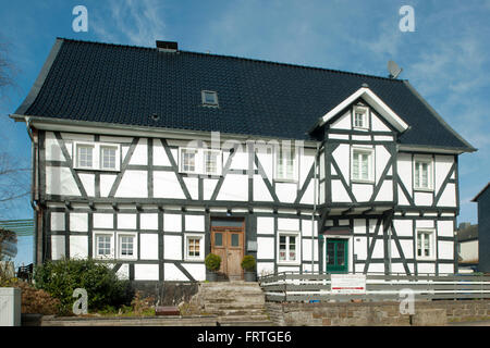 Allemagne, Rhin-berg, Overrath-Marialinden, ältestes Haus der Ortschaft an der Pilgerstrasse 19-21, n° 109 Baudenkmal Banque D'Images
