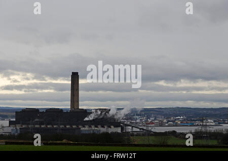 Longannet centrale à charbon (générateur électrique) sur la rive de la rivière Forth dans le fifre, le Centre de l'Écosse. Banque D'Images