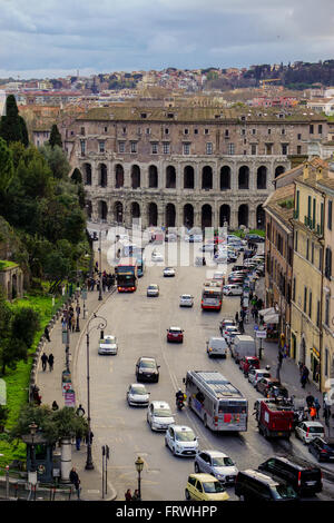 Voir du théâtre de Marcellus à Rome, de la Basilique de Santa Maria in Ara Coeli Banque D'Images