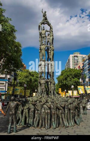 Espagne, Catalogne, province de Tarragone, Tarragonas comarca, Tarragona, sculpture sur une pyramide humaine ou castellers Banque D'Images