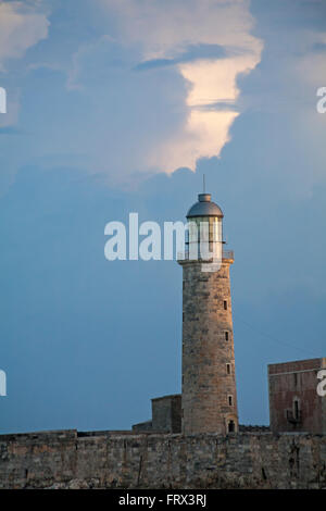 Castillo del Morro et phare de l'El Malecon, La Havane, Cuba, Antilles, Caraïbes Banque D'Images