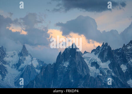 Aiguille des Grandes Les Charmoz, Dent du Géant, du Lac Blanc, soir, France Banque D'Images