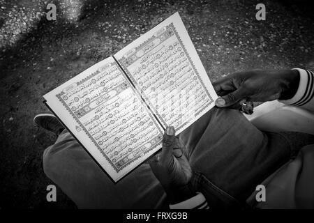 L'Italie, Mortara, centre d'accueil des réfugiés, l'Imam Banque D'Images