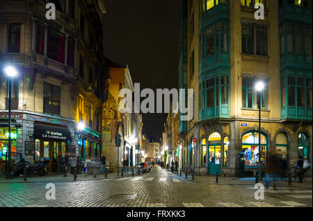 Centre historique de la ville avec des bars et restaurants de nuit, Ville de Bruxelles, Belgique Banque D'Images