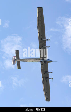 Solar Impulse 2 est une longue portée développés Suisse solaire expérimental avion transportant l'immatriculation HB-SIB Banque D'Images