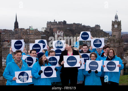 Edinburgh, Royaume-Uni. 24Th Mar, 2016. Le chef conservateur écossais Édimbourg Ruth Davidson dans Carlton Hill Edinburgh pour remercier les gens qui ont voté non au référendum sur l'indépendance. Credit : Pako Mera/Alamy Live News Banque D'Images