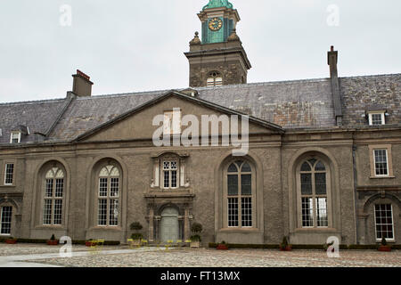 Northside et cadran solaire de l'Irish Museum of Modern art imma dans l'ancien royal hospital kilmainham Dublin Irlande Banque D'Images