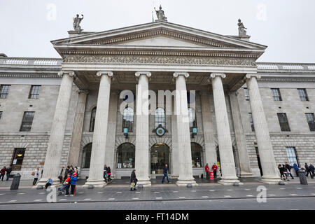 Façade avant de la general post office gpo site de l'Irlande Dublin la rébellion de pâques 1916 Banque D'Images