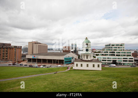 HALIFAX - Le 23 août 2013 : ville historique de Halifax Citadel sur horloge Banque D'Images