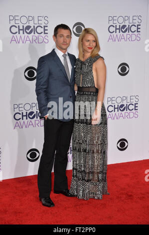 LOS ANGELES, CA - 6 janvier 2016 : Claire Danes et Hugh Dancy au People's Choice Awards 2016 au Théâtre La Microsoft Live. Banque D'Images