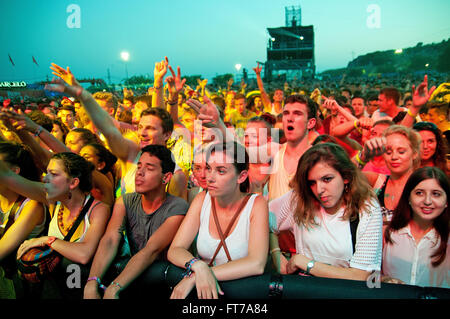 BENICASSIM, ESPAGNE - 19 juillet : foule (fans) à FIB (Festival Internacional de Benicassim Festival 2013). Banque D'Images