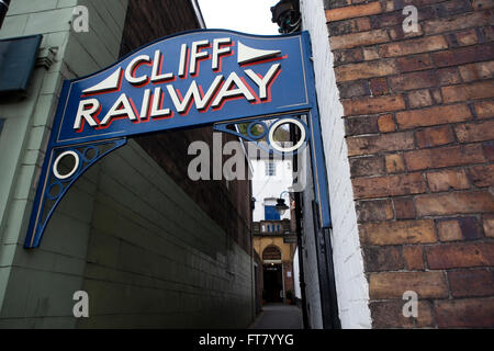 Photo shot sur un chemin de randonnée à travers une partie de Shropshire de Bewdley près de Kidderminster à Bridgnorth. La Falaise, CHEMIN DE FER À BRIDGNORTH. Banque D'Images