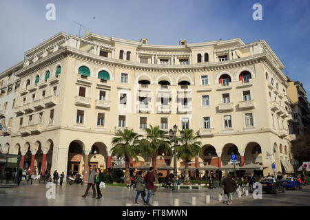 La façade du bâtiment néoclassique cinéma Olympion connu pour les examens préalables de l'Assemblée int/nal film festival de Thessalonique Banque D'Images