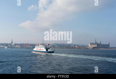 Le traversier entre Helsingør et Helsingborg Banque D'Images