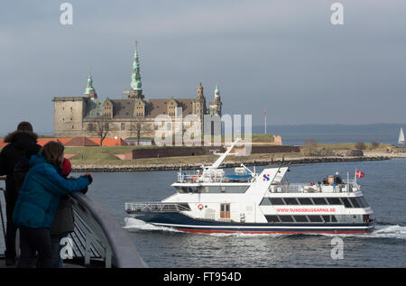 Le traversier entre Helsingør et Helsingborg Banque D'Images